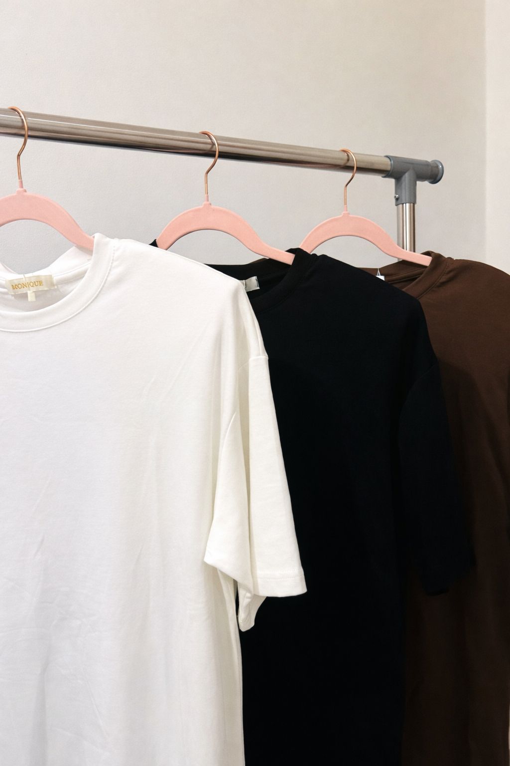 T-shirt spalline  imbottite