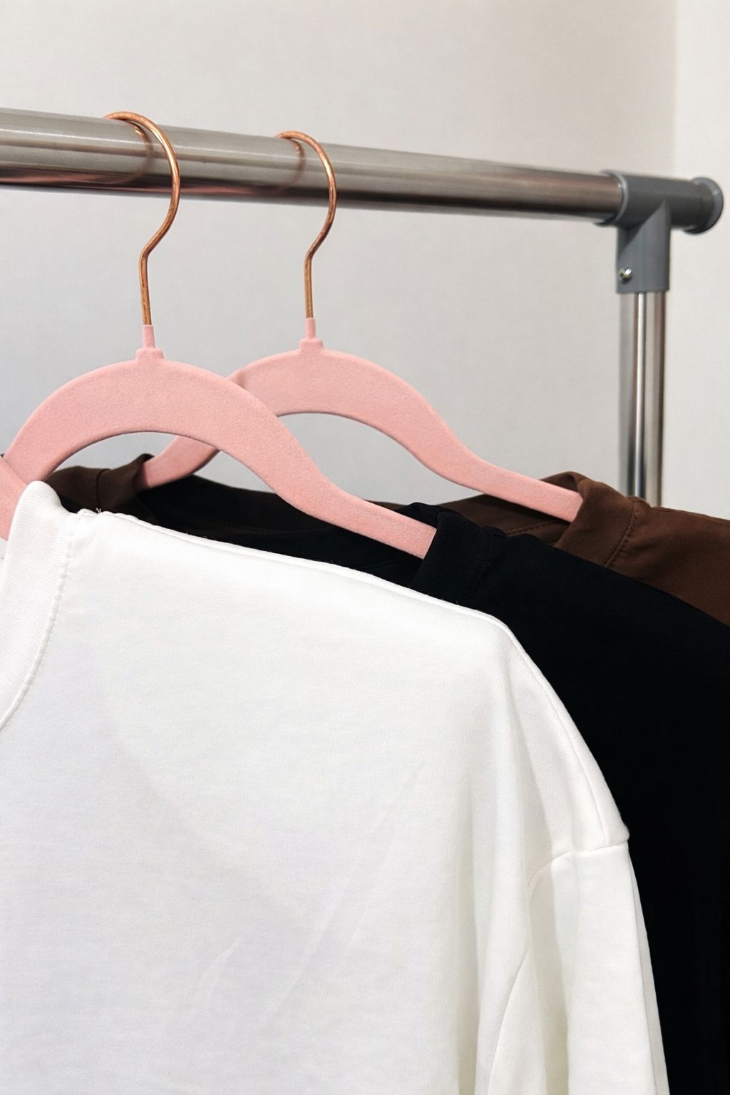 T-shirt spalline  imbottite